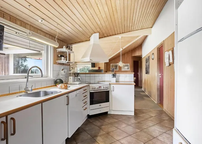 Gulspurvevaenget Xii Nordenbro Vesteregn